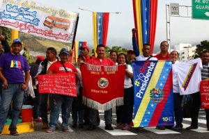 Pueblo venezolano se concentra en el TSJ para apoyar al presidente Nicolás Maduro