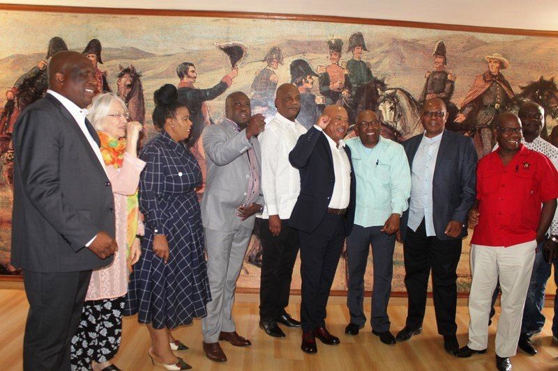 Tony Genjeni, Jefe Delegación Alianza Surafricana de visita en Caracas (Foto @ViceSocialT)