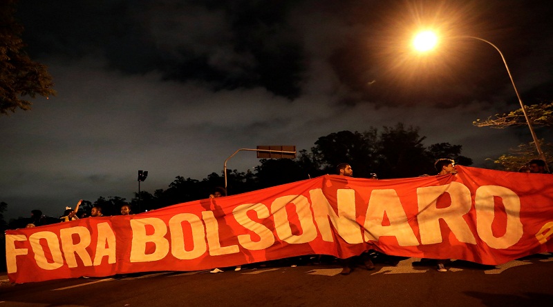 Bolsonaro, desde EEUU, insultó a los estudiantes brasileños que participaban en una multitudinaria manifestación en contra de los recortes en el presupuesto de educación. (fOTO AGENCIAS)
