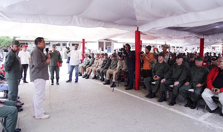 Mega Jornada Social de la Gran Misión Negro Primero dota a unidades militares de la REDI Occidente (Foto @vclarkb)