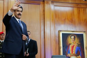 Presidente Nicolás Maduro reconoce al periodismo responsable con distinción Simón Bolívar