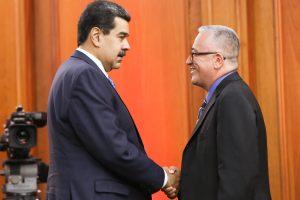 Presidente Nicolás Maduro reconoce al periodismo responsable con distinción Simón Bolívar