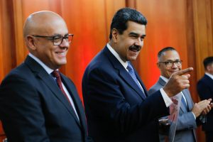 Presidente Nicolás Maduro reconoce al periodismo responsable con distinción Simón Bolívar
