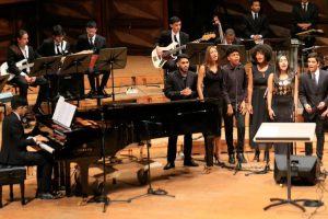 Primera combatiente de la República Cilia Flores visitó el Centro de Acción Social por la música y Sistema Nacional de Orquesta