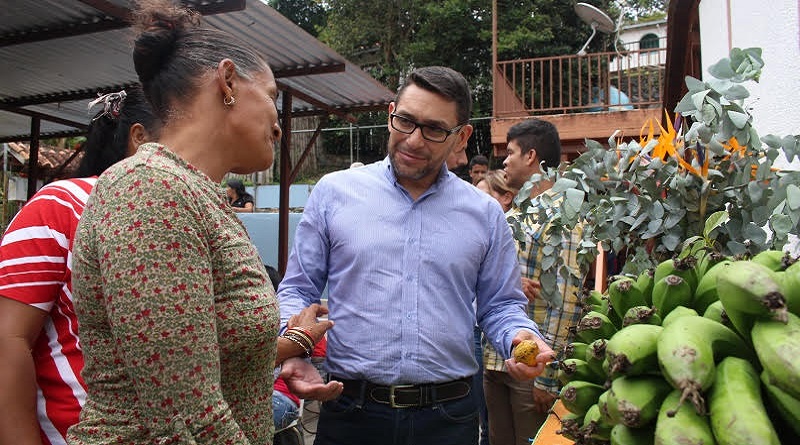 Emprendedores de Carrizal recibieron certificados en talleres de piscicultura y cunicultura