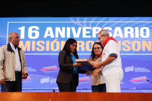 16° aniversario de la Misión Robinson y IV Promoción de Robinson II  Productiva