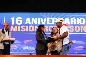 16° aniversario de la Misión Robinson y IV Promoción de Robinson II  Productiva