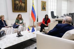 Vicepresidenta Ejecutiva de la República, Delcy Rodríguez, sostuvo reunión con enviado especial de la Unión Europea