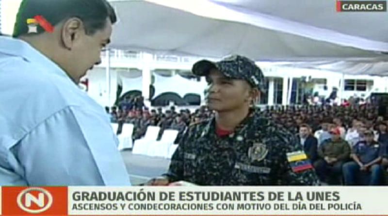 Presidente Maduro encabeza graduación de más de dos mil nuevos policías en la UNES (FotogramaVTV)