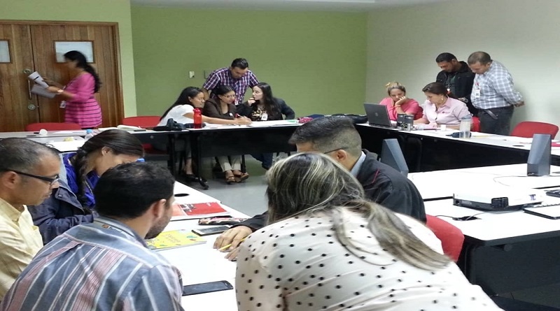 Universidad Venezolana de los Hidrocarburos celebra su décimo aniversario