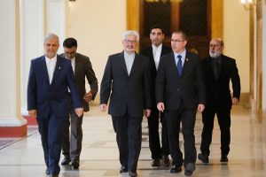 Embajador de Irán Mostafá Alaeí recibe Orden Francisco de Miranda en su Primera Clase