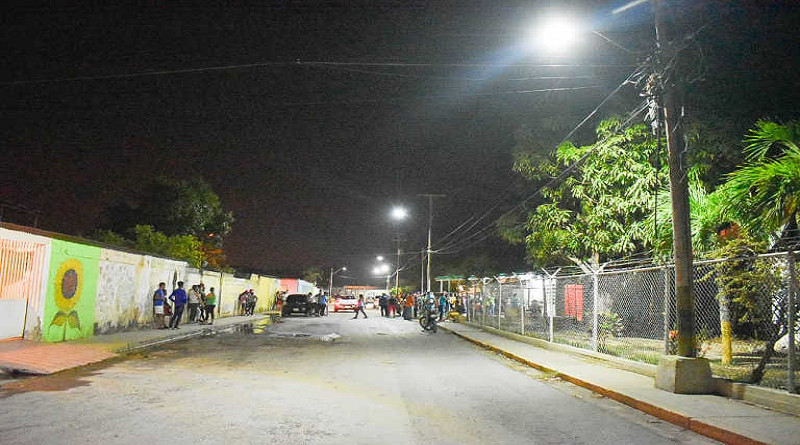 Desarrollan labores de iluminación para carnavales turísticos en Sucre