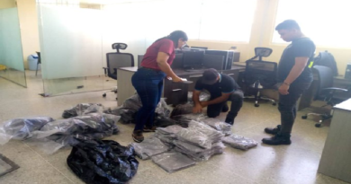 Entregan uniformes e insecticidas para el controlar dengue y malaria en Táchira