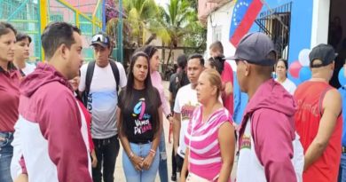 Fundación Jóvenes del Barrio inaugura primera barbería socialista en La Guaira