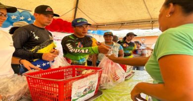 Celebran en Monagas 19 aniversario de Minppal con Feria del Campo Soberano