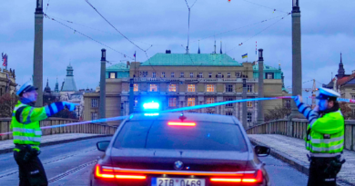 Tiroteo en universidad de Praga deja varios fallecidos