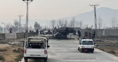 Atentado bomba en Pakistán deja al menos cinco policías fallecidos
