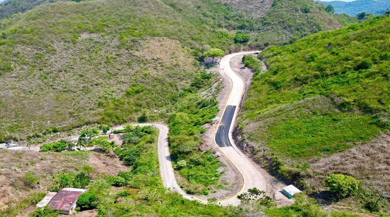 Rehabilitan vialidad de Cascada de los 7 Pisos para impulsar turismo en Anzoátegui