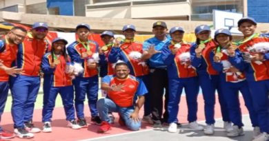 Selección venezolana de béisbol cinco conquista el oro en Sucre 2024
