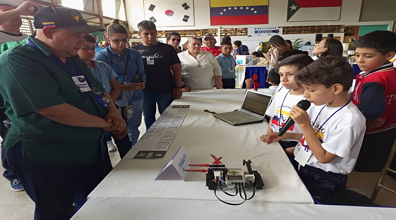 Semilleros Científicos en Trujillo forman parte de la primera Feria de Innovación
