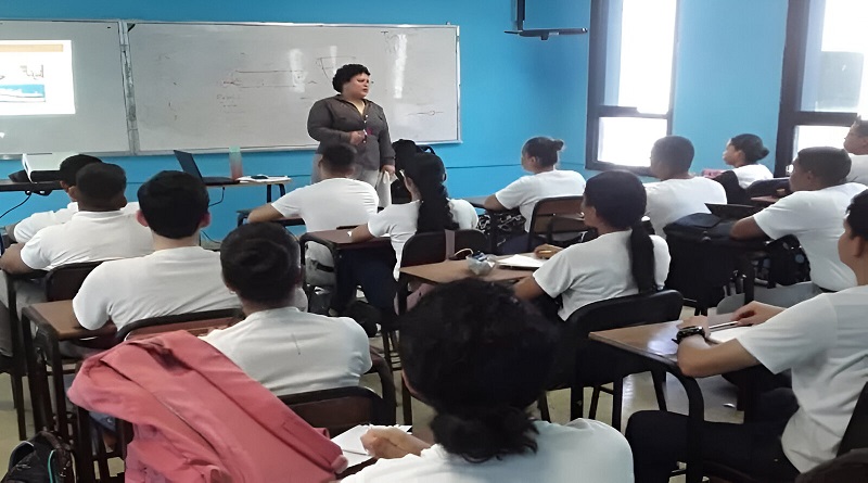 Más de mil 400 estudiantes inician curso intensivo en la UMC