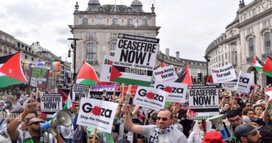 Británicos protestan en Londres contra el genocidio israelí en la Franja de Gaza