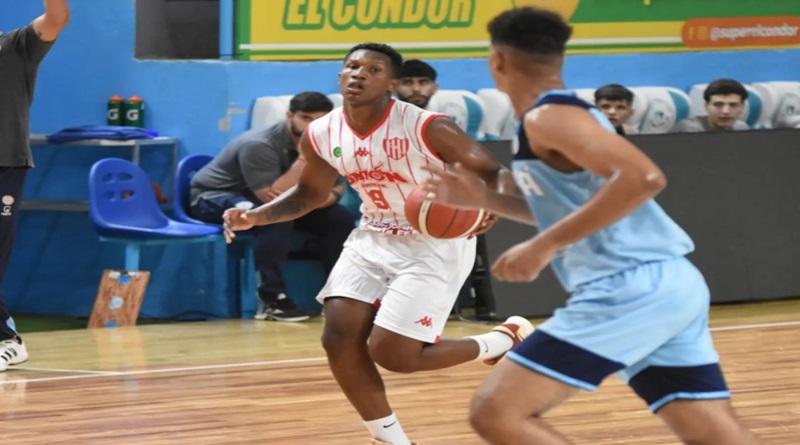 Venezolano Yeferson Guerra cierra su mejor año en baloncesto argentino