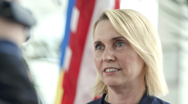 EE. UU. confirma la renuncia de su embajadora en Ucrania